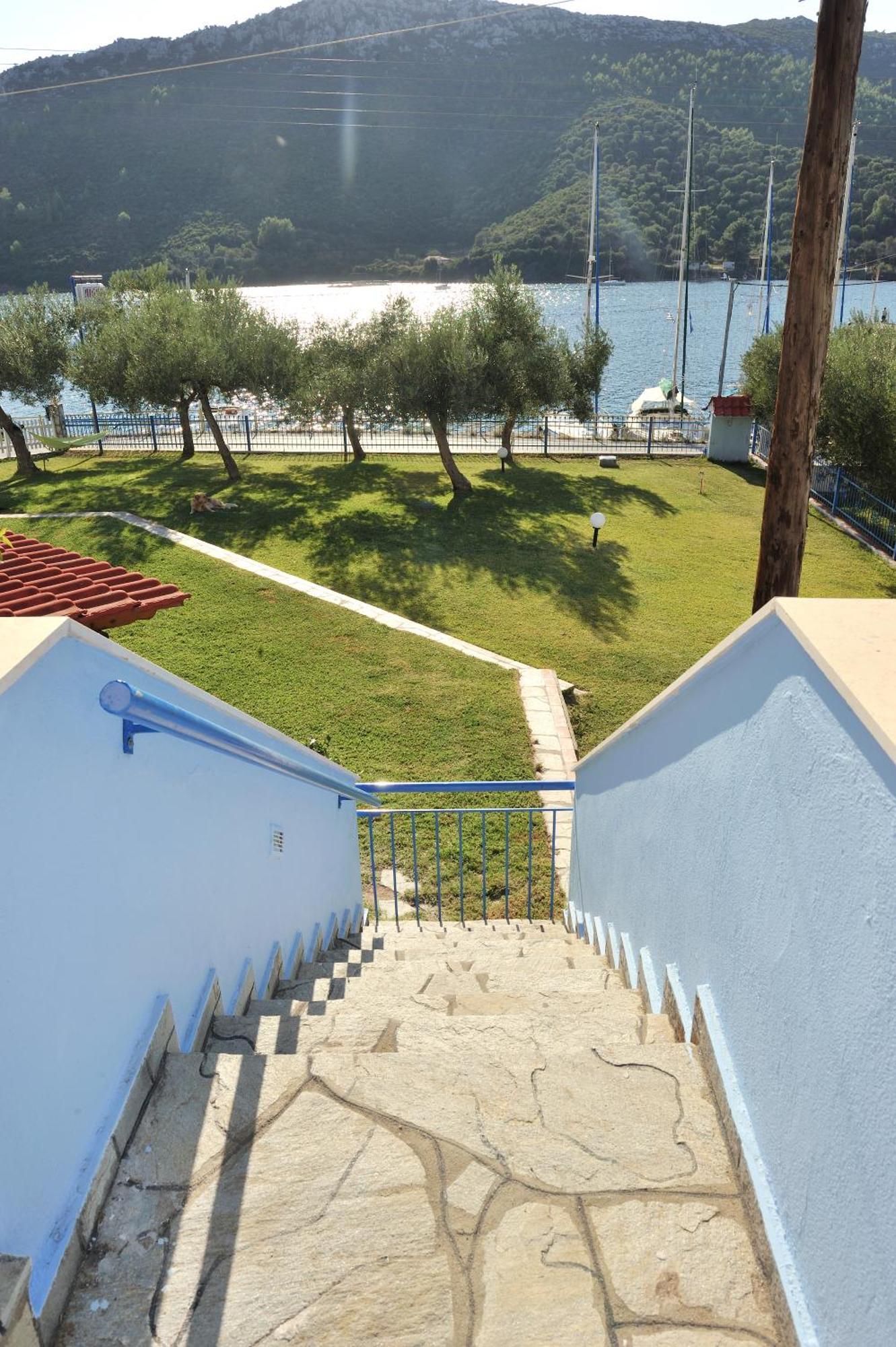 Aiolis Studios Porto Koufo Exterior photo